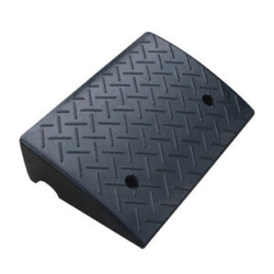 KERB RAMP 50CM 